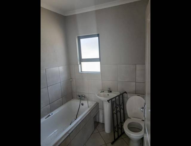 2 BEDROOM PROPERTY TO RENT IN REIGERPARK